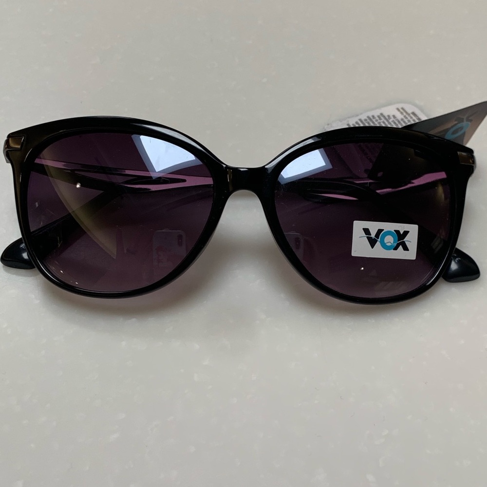 Women’s fashion Sunglasses Sunnies NWT